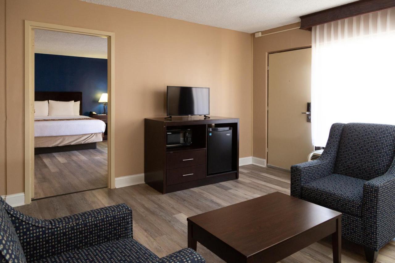 Hotel Pentagon Arlington Exterior foto